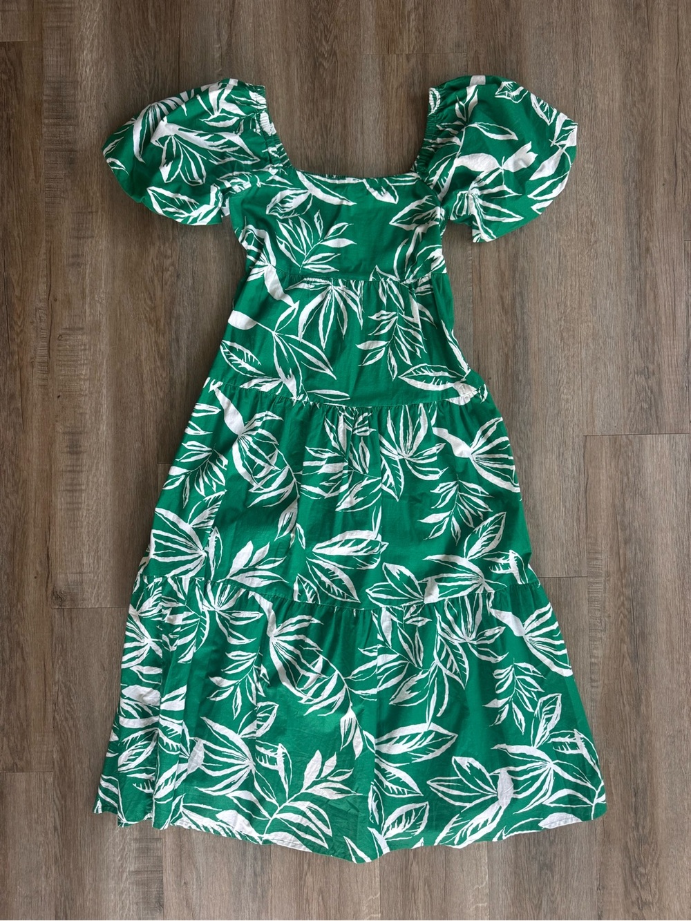 Green Leaf Tropical Sundress with Puff Sleeve - size Small - Picture 1 of 4